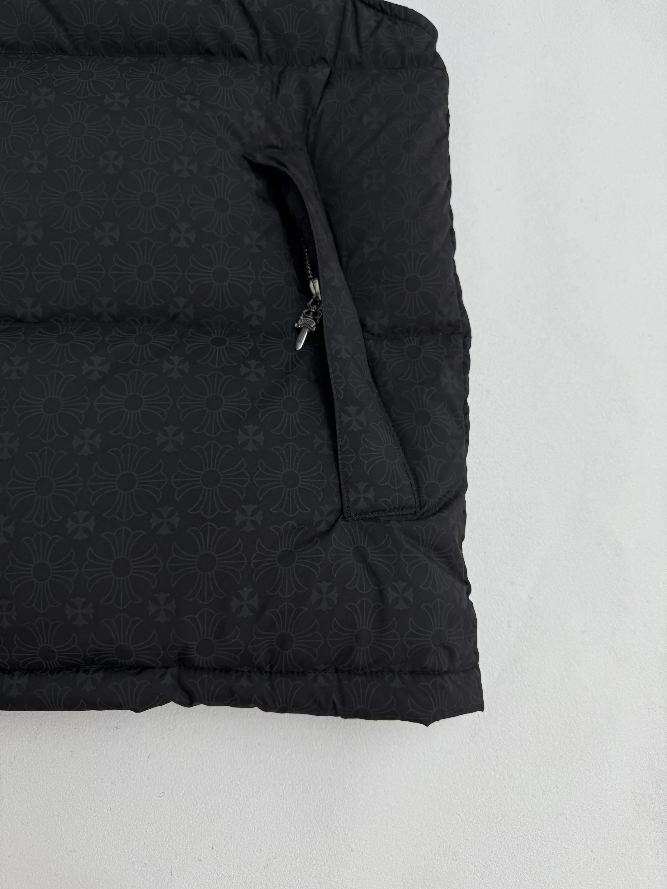 P820 ​​Chrome Hearts Chrome Hearts Sanskrit full-print jacquard down vest S/M/L/XL